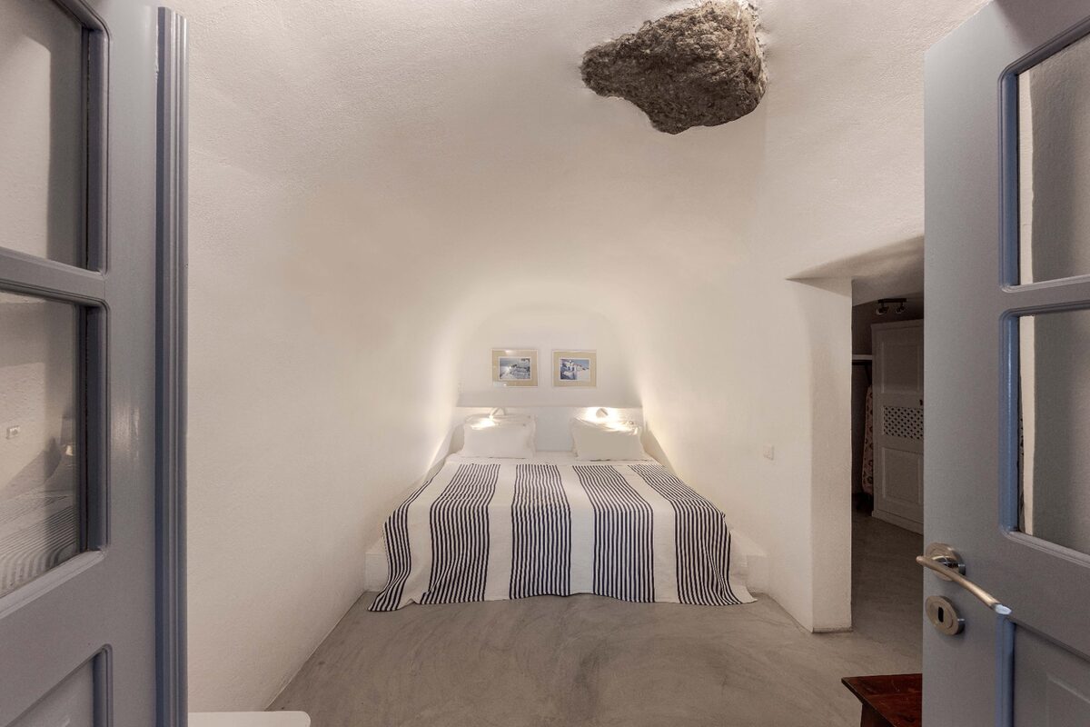 Skala Cave House